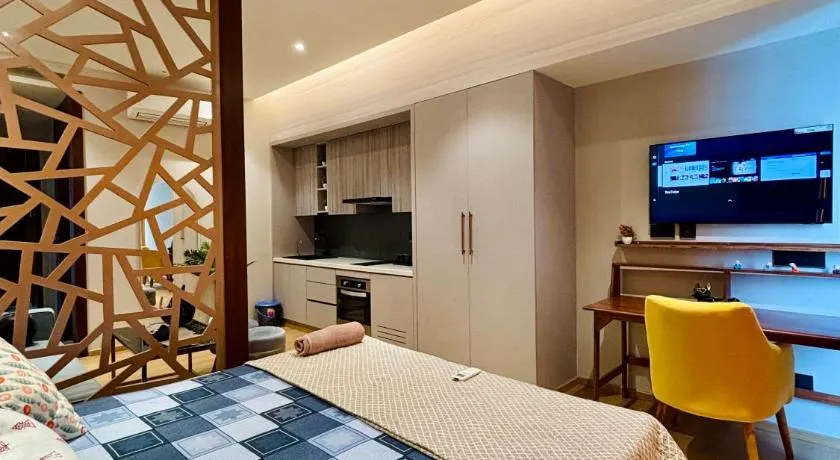 Vaelora Stay - Luxury Studio - Image 1