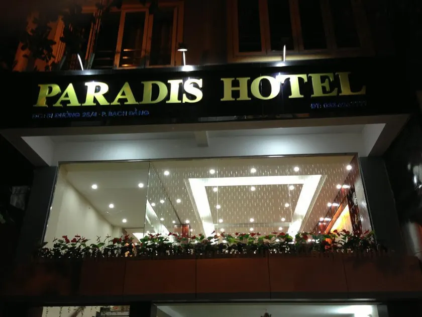 Paradis Hotel - Image 1
