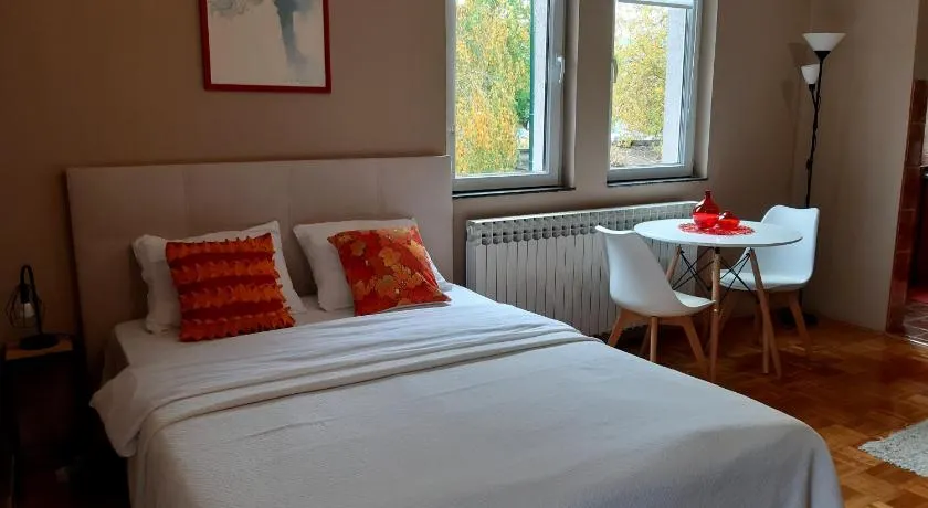 Apartmani RALE rooms - Image 1