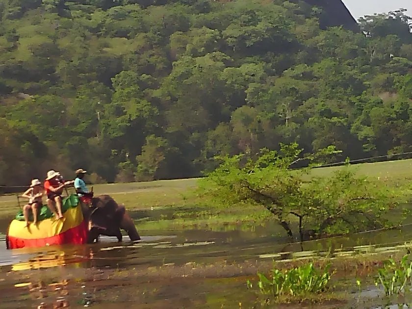 Bandula Home Stay - Image 1