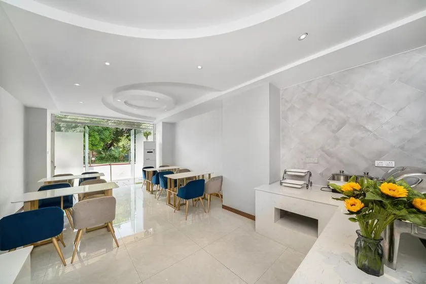 Nanning Laiyue Hotel - Image 1