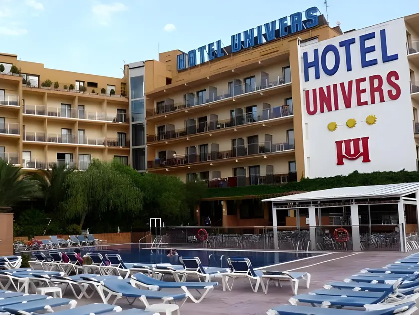 Hotel Univers - Image 1