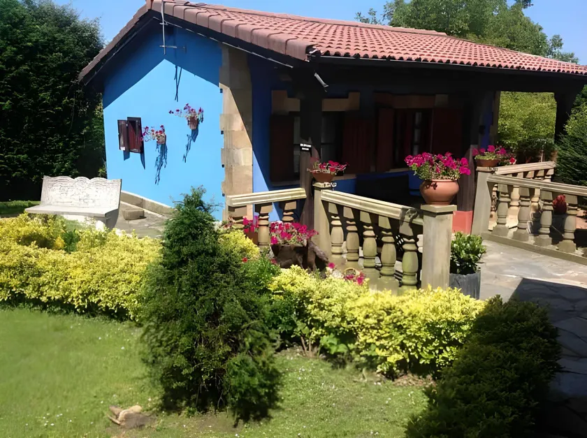 Posada de Ongayo - Image 1
