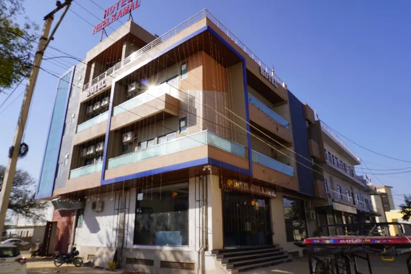 Hotel Neel Kamal - Image 1