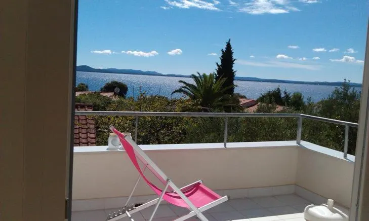 Mala vila Punta Skala - Image 1