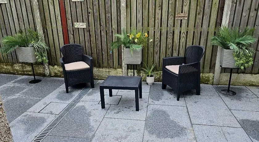 Dublin Paradise Apartment - Two Independent Private Studios - Image 1