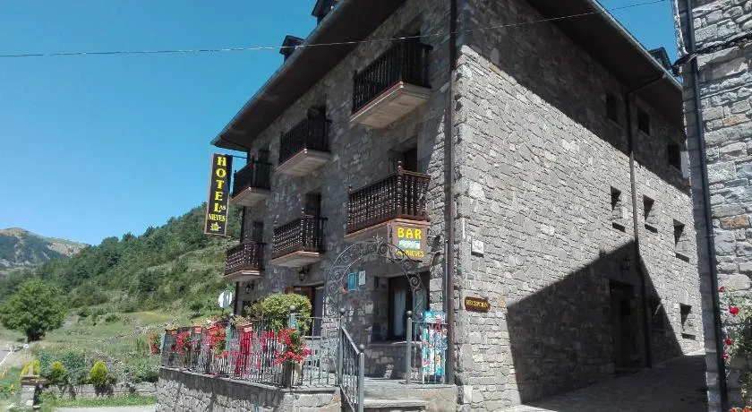 Hotel Las Nieves - Image 1