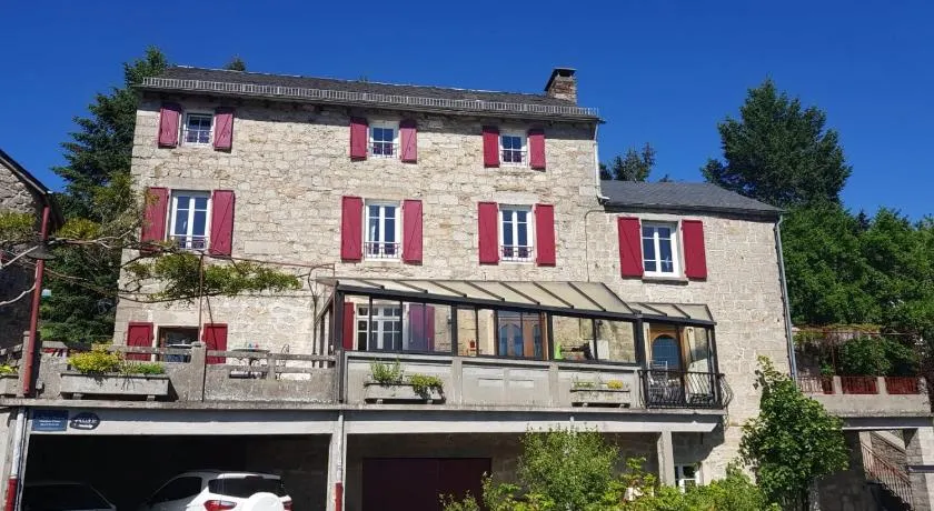Maison d'Hôtes "La Pierre Pointue" - Image 1