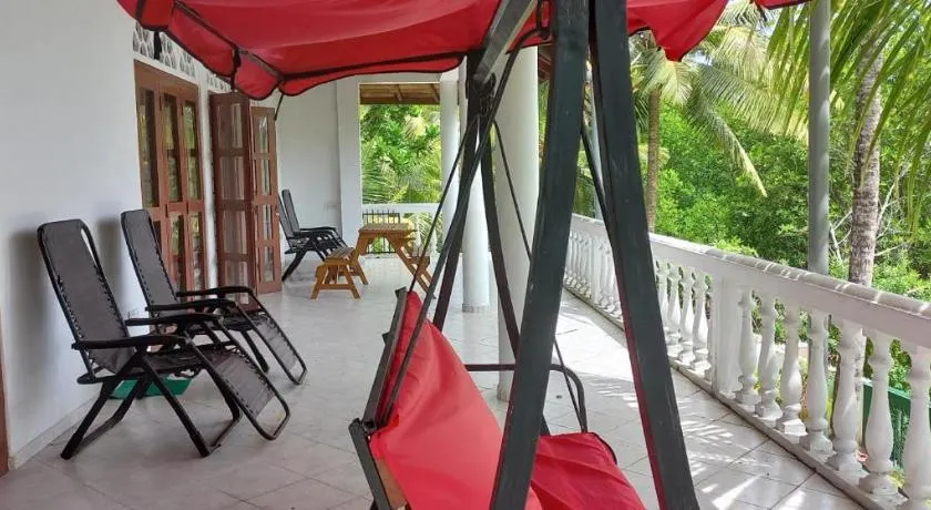 Shanon Lake Villa Surf Lodge - Image 1