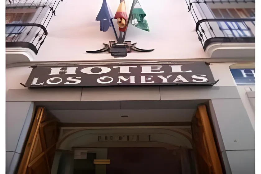 Hotel Los Omeyas - Image 1