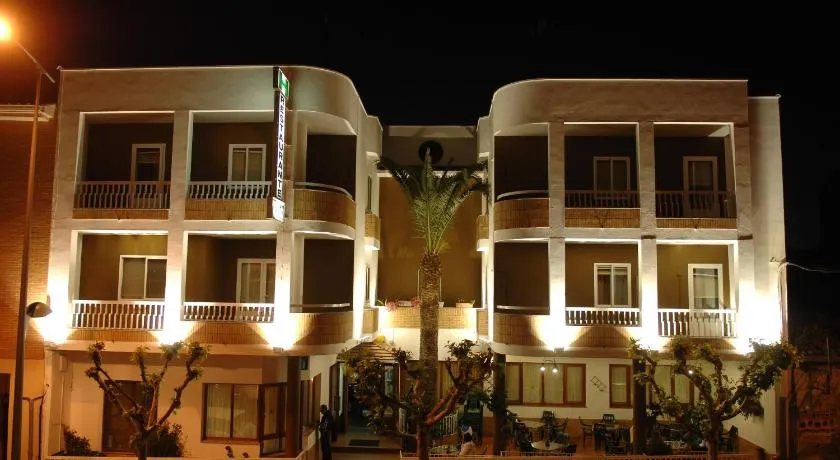 Hostal La Palmera - Image 1