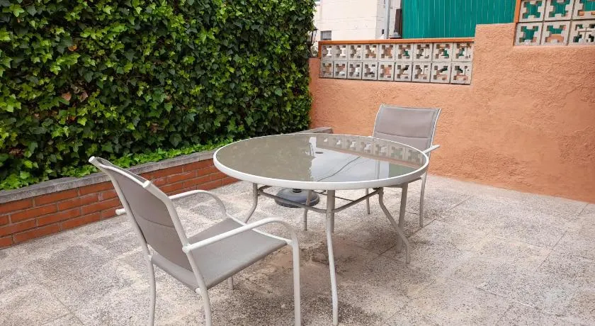 Apartamento con piscina y bonita terraza - Image 1