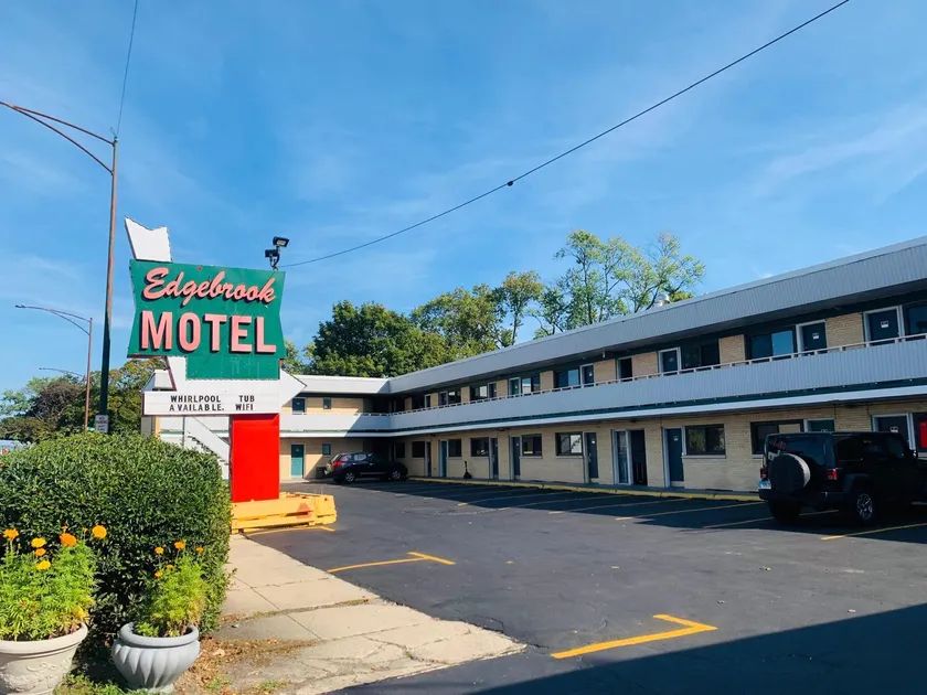 Motel Edgebrook Chicago North Shore By Oyo - Image 1