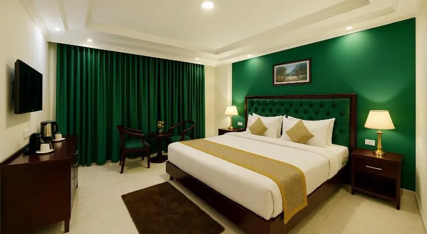 Hotel Grand White - near ISBT bus stand - A Centrally heated property - Image 1