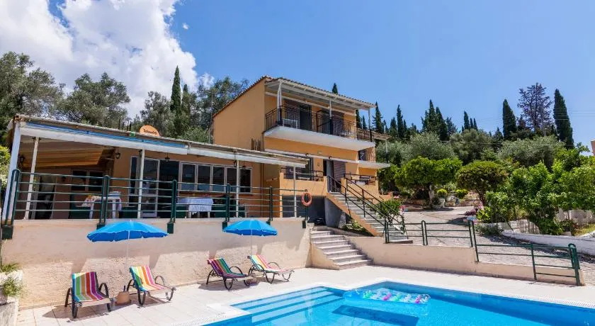 Ipsos Marias Apartments - Image 1