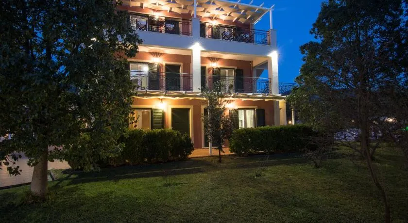Dina Apartments - Image 1
