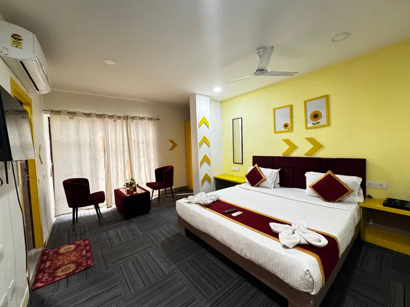 Hotel Stay Luxury- Banjara Hills - Image 1