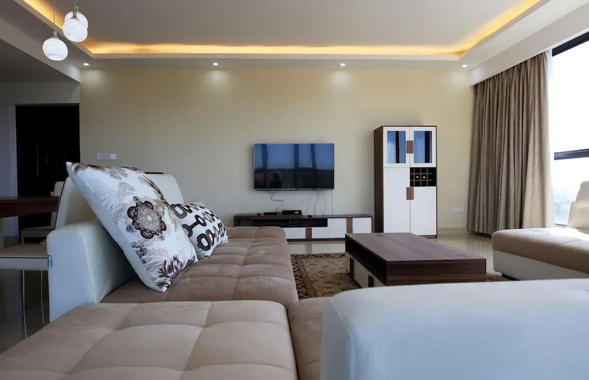 Kileleshwa Lux Condo - Image 1