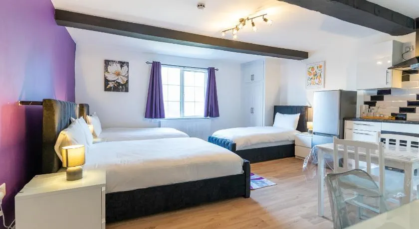 Mundy Arms Hotel Derby - Image 1