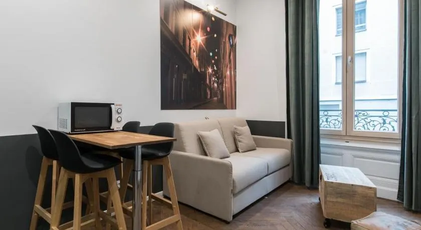 Centre/Place Jaurès * Studios MyCityHome * Mezzanine - Image 1