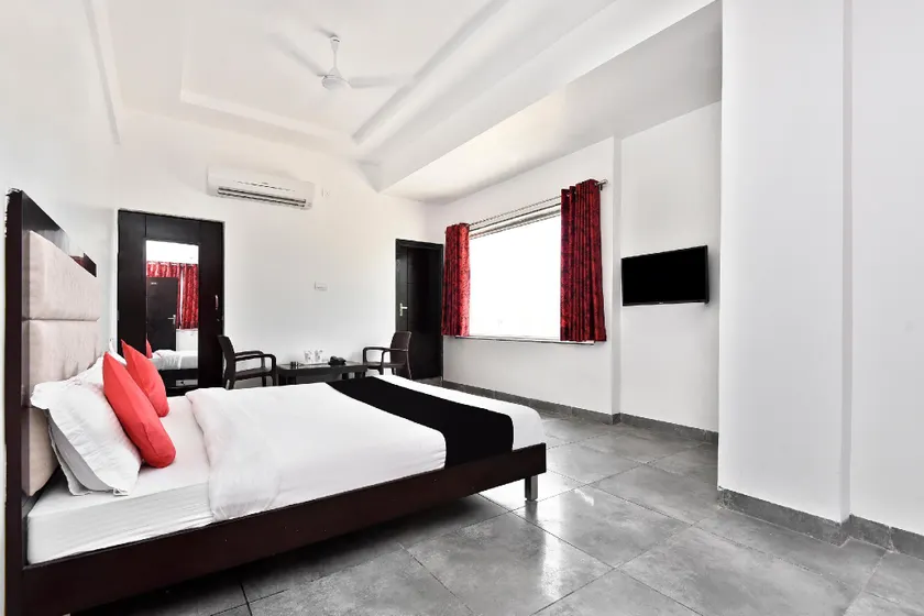 Capital O 43282 Hotel Airline-2 - Image 1