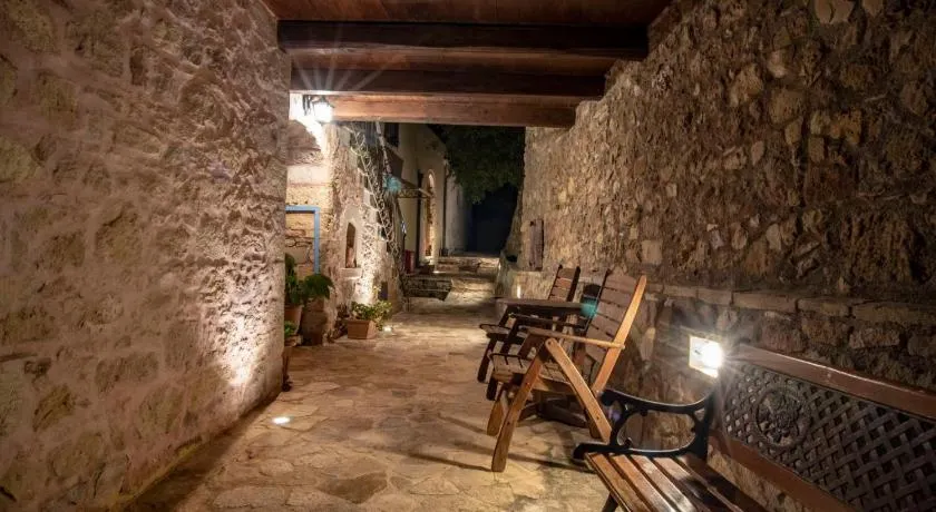 STAMATOGIANNIS Traditional Apartments - Image 1