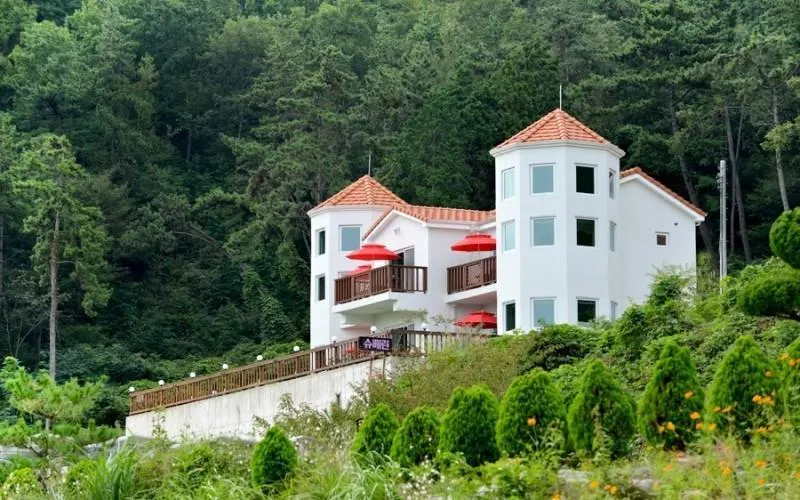 Namhae German Village Schwerin Pension - Image 1