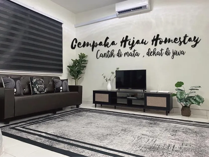 Cempaka Hijau Homestay - FREE Wifi - 3 Bedrooms - Image 1