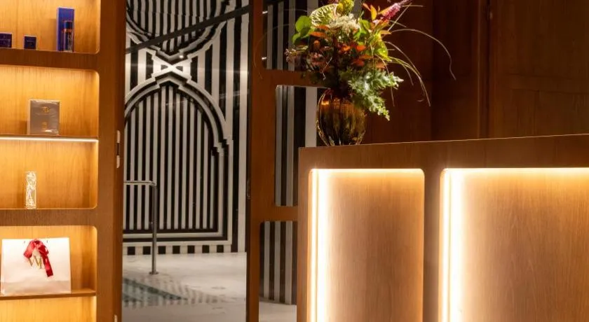 Gran Hotel Claridge Granada - Preferred Hotels & Resorts - Image 1