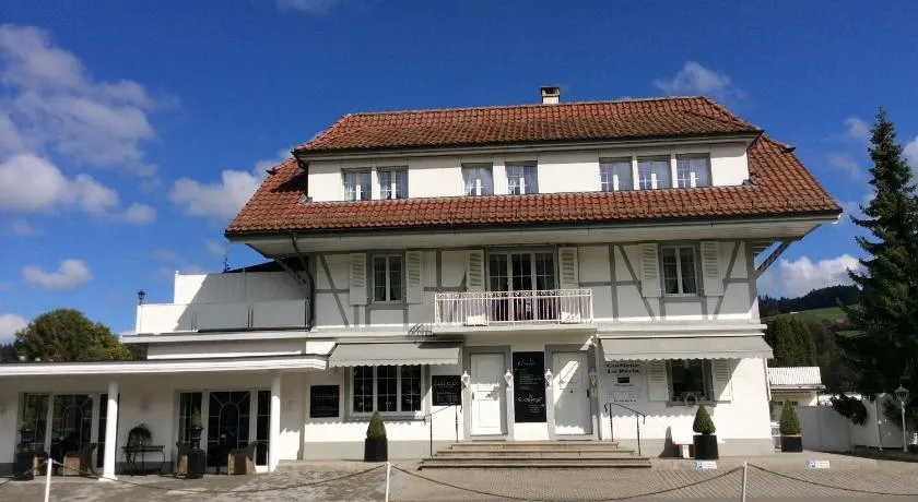 Aebis Landhotel - Image 1