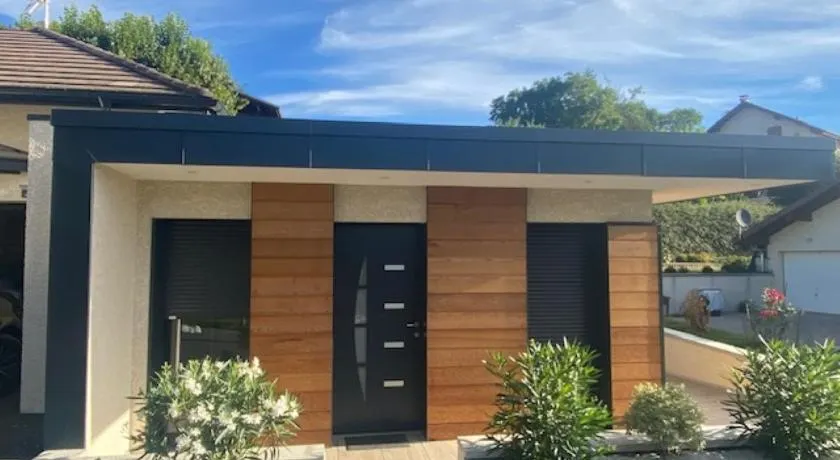 Joli T1 Bis avec Chambre - Cuisine - Salle de Bain - Image 1