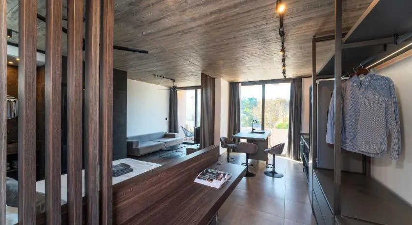 Golden Sun Luxury Apartment Adults Only - Image 1