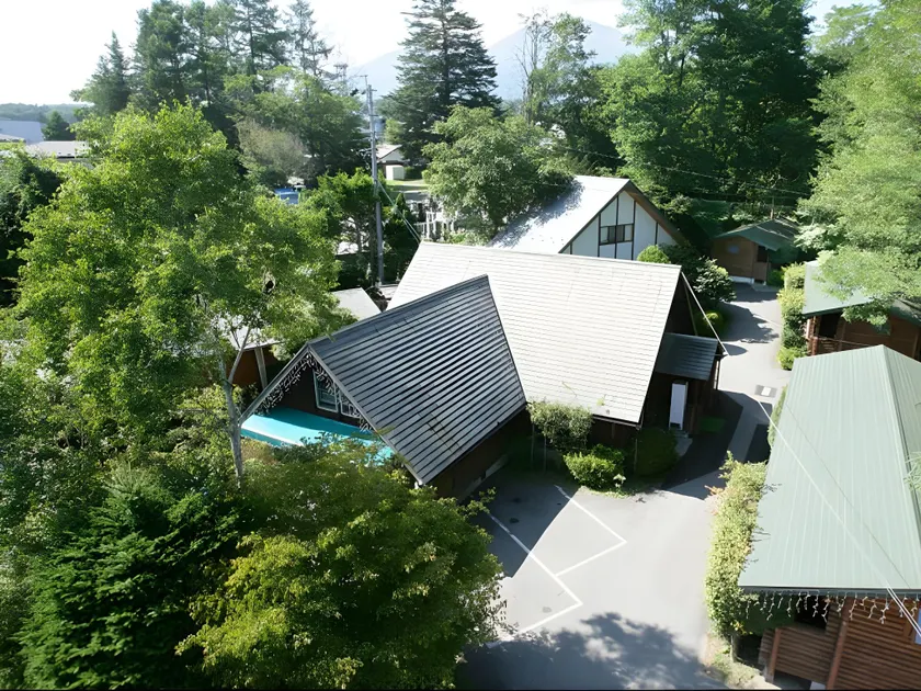 Cottage Inn Log-cabin - Image 1