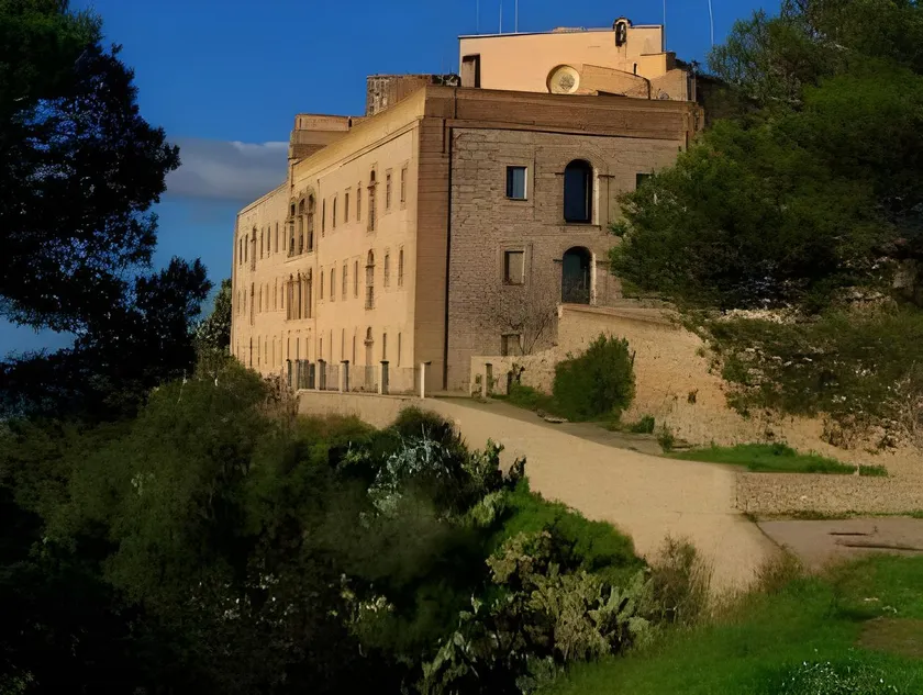 Petit Hotel Hostatgeria Sant Salvador - Image 1