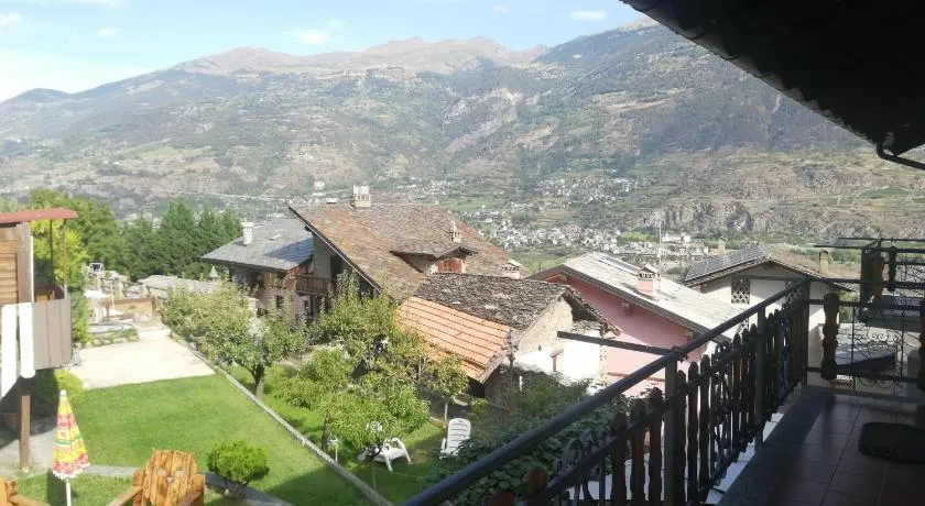 MAISON BLANC - Image 1