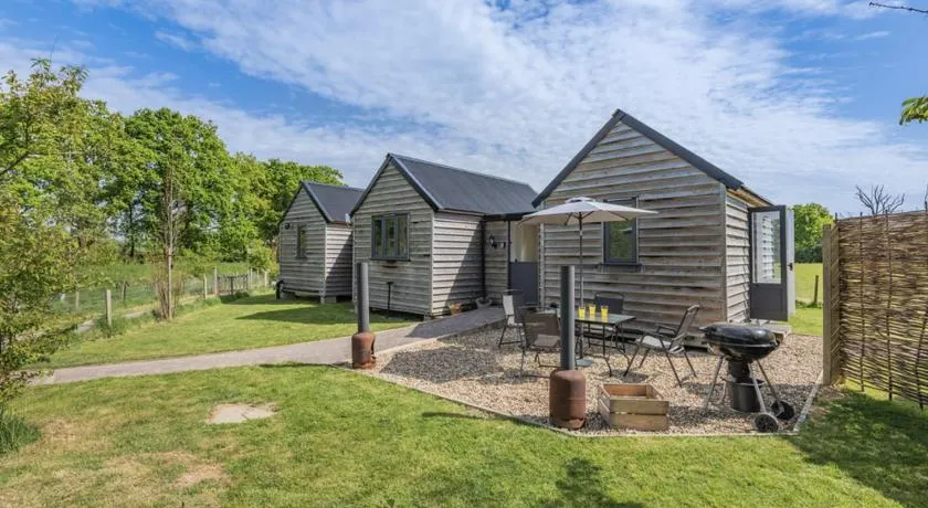 The Warren by Plush Huts - Image 1