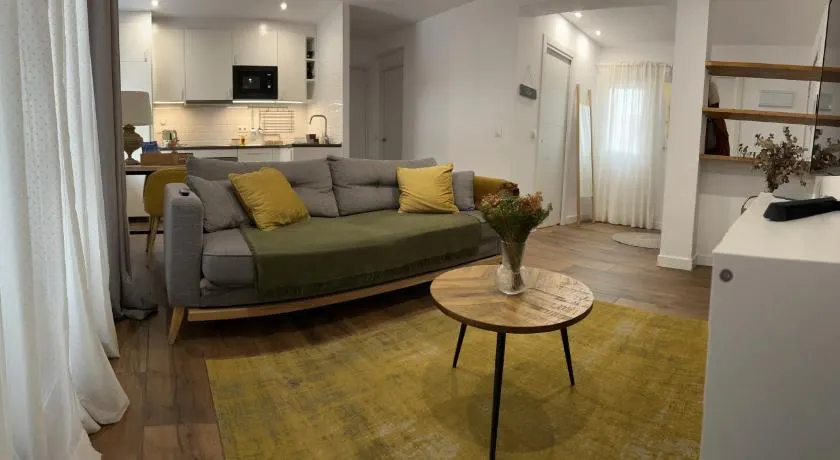 Petit apartment LOS REMEDIOS - Image 1