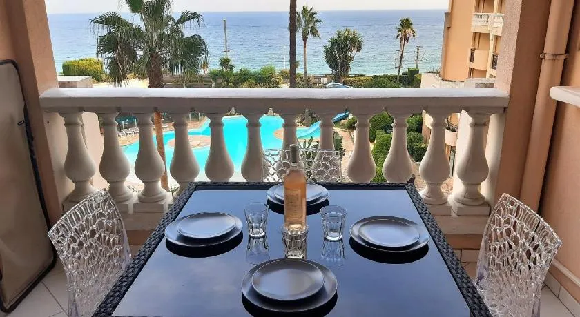 Cannes design vue mer - Image 1