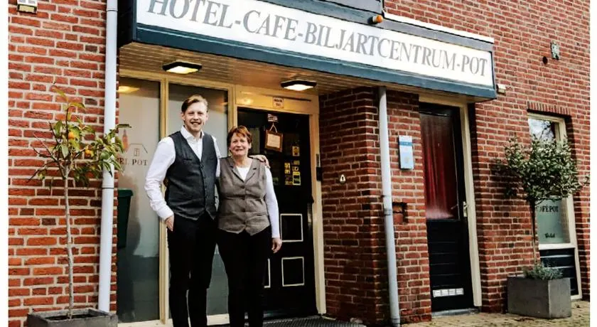 Hotel,cafe,biljart POT - Image 1