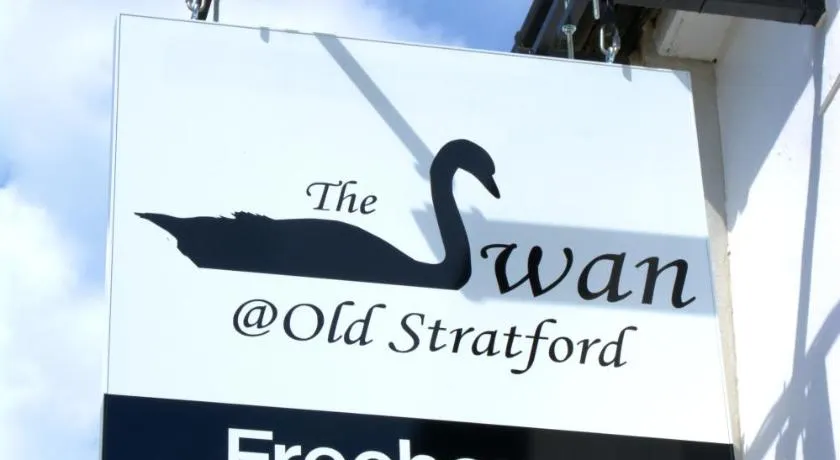 The Swan @Old Stratford - Image 1