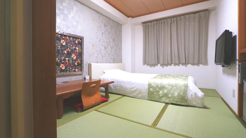 Business Inn Towa - Image 1