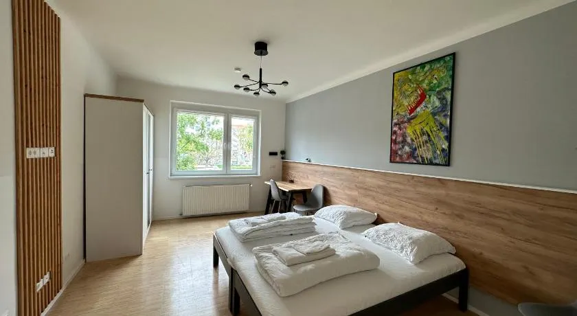 Lion`s Rooms n Apartments - Image 1