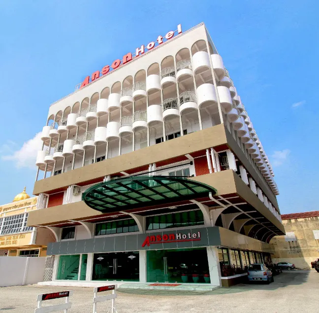 Anson Hotel - Image 1