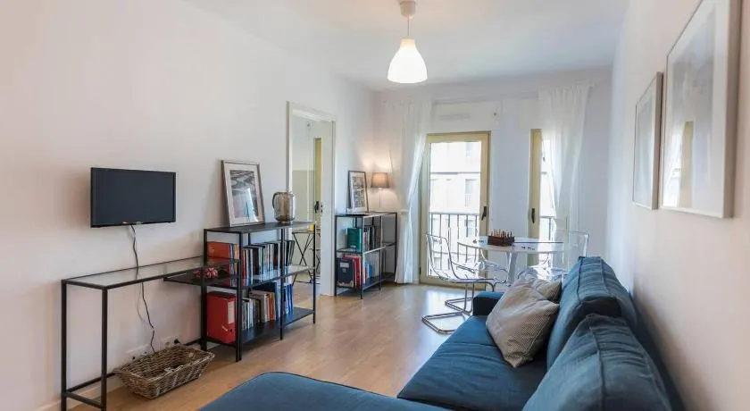 Comfortable Apartment in Campo Pequeno - Image 1