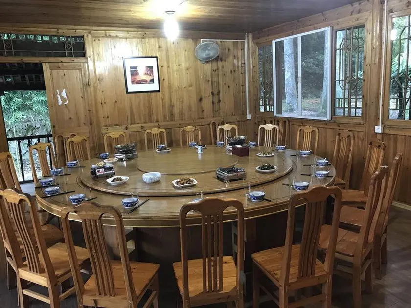 Yunxi Shanshe Hostel - Image 1