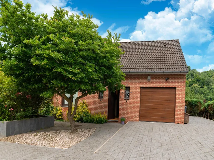 Magnificent home in Tilf with garden - Image 1