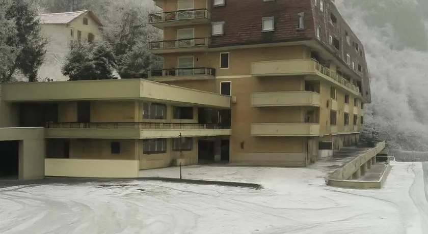 Artesina - Image 1