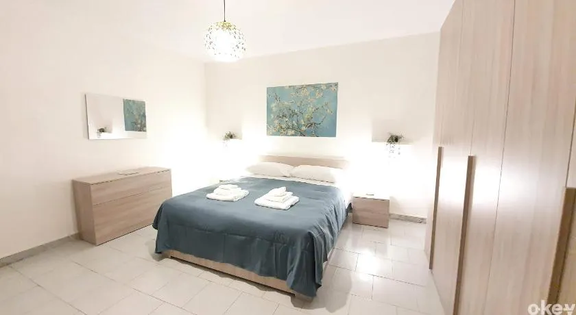 Twin Room Apulia Apartment - Bari Centro - Image 1