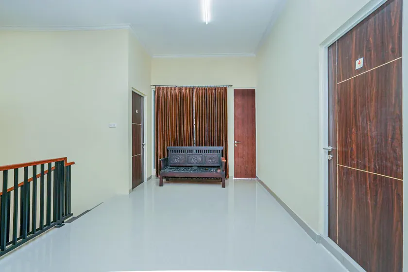 OYO 1957 Riverside Residence - Image 1