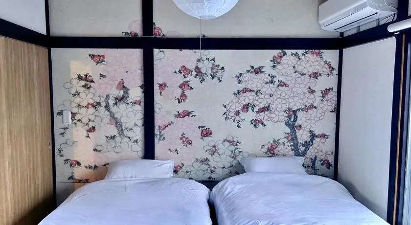Sunshine House Urayasu , Private Entire House , 15 mins to Disney by Car ! 5 Beds , Max 6 - Image 1